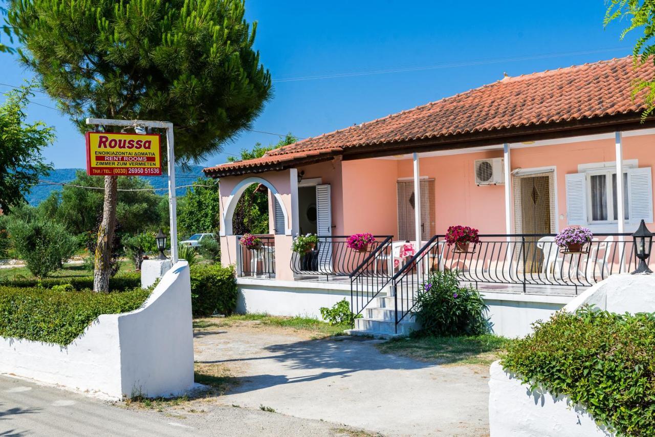 Roussa's Apartments Laganas Extérieur photo